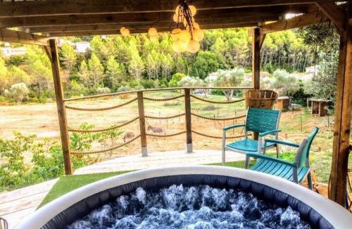 Le Beausset Casa | Arche de Noé atypique, bohème , nature, piscine chauffée de Pâques à Toussaint , spa , sauna , loisirs