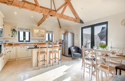 Foxley Casa | Archie's Barn