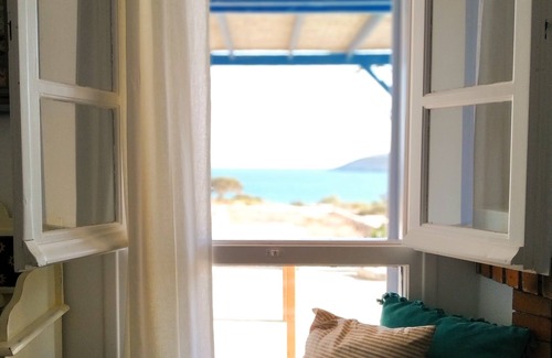 Antiparos Casa | Architect's summer house a few walking meters from the beach
