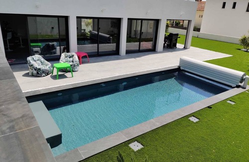 Bandol Villa | ARCHITECT VILLA Classified 5 *, 200 m², SEA 800m, Swimming pool, Sauna & Jacuzzi