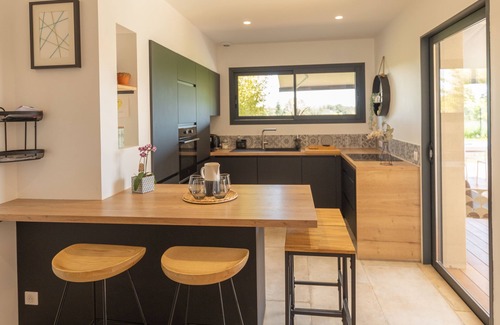 Saint-Jean-de-Vedas Casa | Architectural villa-Luxury&Nature-6 persons