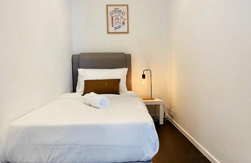 Mont Kiara Apartamento | Arcoris Mont Kiara 1 to 5 pax Minimalist Modern Netflix