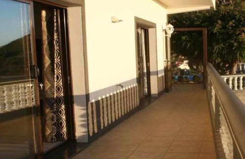 Arco da Calheta Apartamento | Arcos Grands Suites with enormous and private pool.