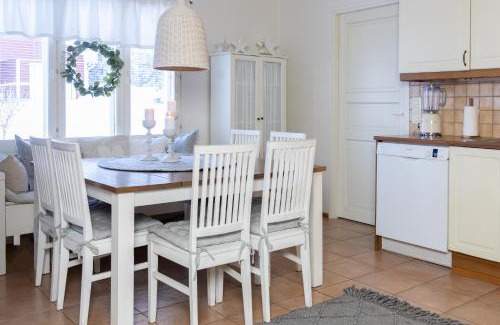 Napapiiri Casa | Arctic Circle Home close to Santa`s Village