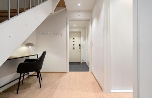 Tromso Villa | Arctic Luxury Villa Tromsø I FREE Parking