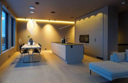 Tromso Casa | Arctic View Penthouse Coastal Escape near Tromsø