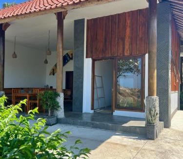 Kuta Casa | Are Guling Beach Bungalows