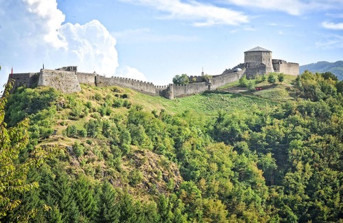 San Romano in Garfagnana Casa | Are you dreaming of an authentic Tuscany vacation in idyllic tranquility? Then this beautiful vacati