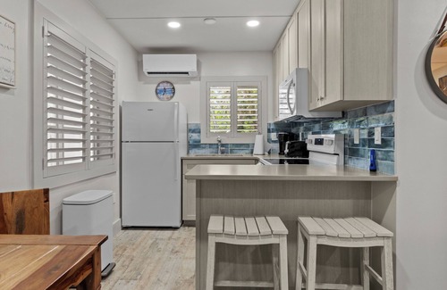 Captiva Cabaña | Are you looking for a quaint fishing village in the heart of Captiva Island? - Jensen's Cottage #07