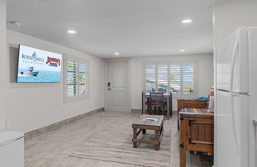 Captiva Cabaña | Are you looking for a quaint fishing village in the heart of Captiva Island? - Jensen's Cottage #11