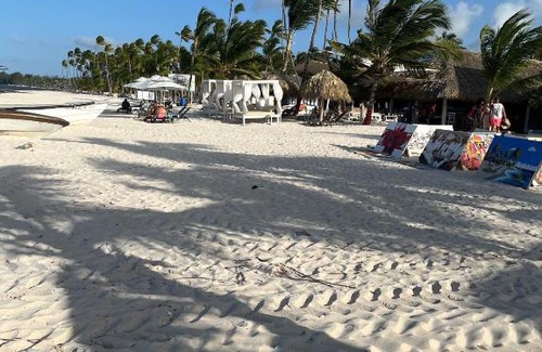 Playa Bibijagua Apartamento | Arena Confort