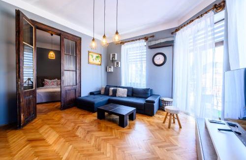Old Town Apartamento | Arena View Premium Apartment
