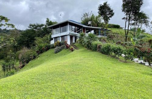 La Fortuna Villa | Arenal Birdsong, Entire Villa W- Stunning Views,!