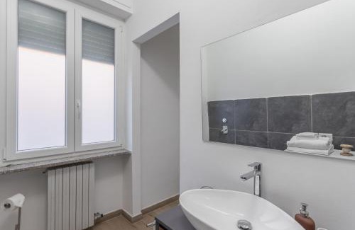 Pavia Apartamento | Ares&Athena Home - Pavia City - by Host4U