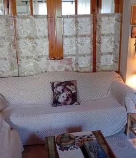 Galaxidi Apartamento | Areti's Captain's House with Private Terrace