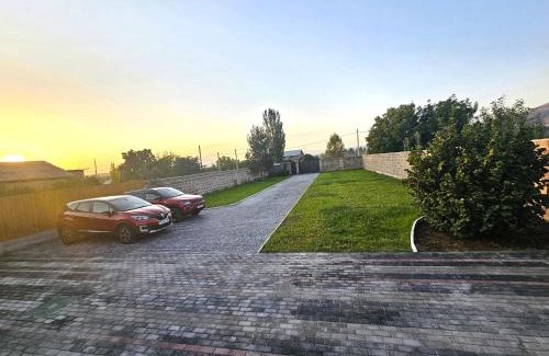 Aruch Casa | Arev Rest House