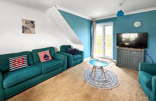 Irstead Casa | Argonaut Beach House