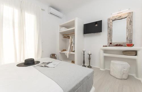 Naxos Villa | Ariadne's Crown Luxury Suites with Private Pool