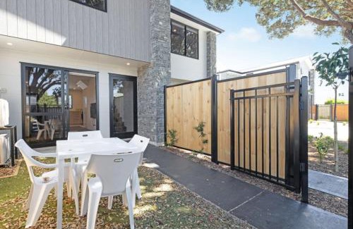 Lower Hutt Casa | Ariki Serenade House 2BR Peaceful Stay