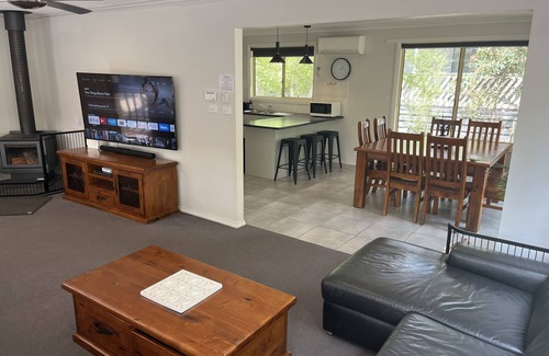 Halls Gap Casa | Arinya view - Peaceful, Modern & Cozy