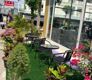 Patong Hotel | Arisa Hotel Patong Beach