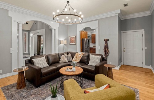 Bentonville Casa | Arkansas Grand Oasis: Heated Indoor Pool, Hot Tub & More!