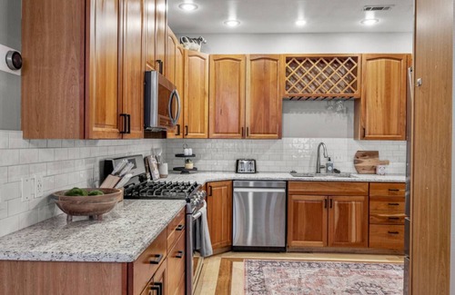 Bentonville Casa | Arkansas Grand Oasis: Heated Indoor Pool, Hot Tub & More!