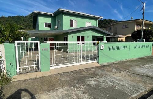 Diego Martin Apartamento | Arlene's Nest Diego Martin - 3 Bedroom 1 & half bath Cozy Apt
