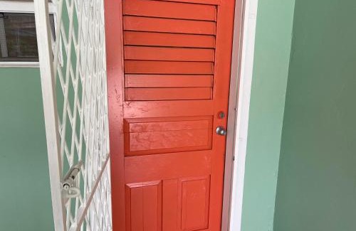 Diego Martin Apartamento | Arlene's Nest Diego Martin - 3 Bedroom 1 & half bath Cozy Apt