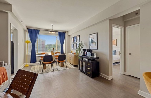 Radnor - Fort Myer Heights Apartamento | Arlington Getaway | Near Trails + Parking + Metro