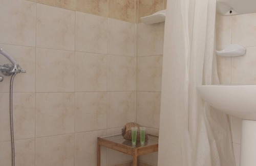 Ios Hotel | Armadoros Hotel Ios Backpackers