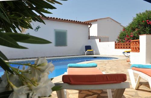 L'Escala Villa | Armallada