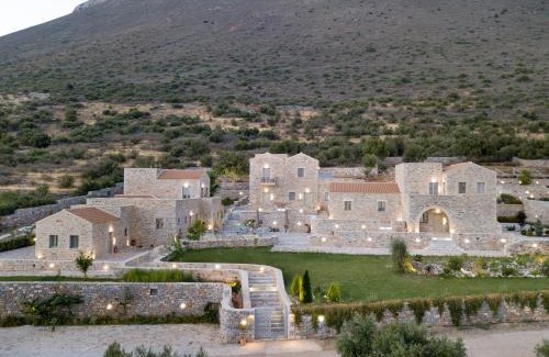 Omales Hotel | Armantanis Luxury Suites