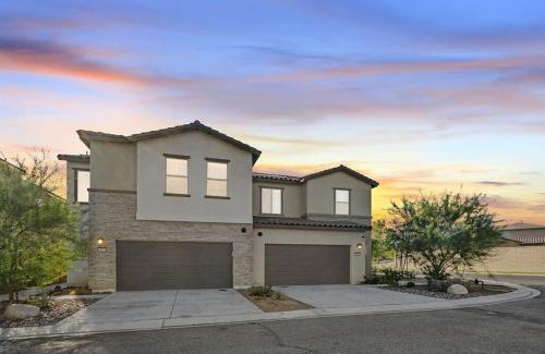 Terra Lago Casa | Armonia 55- Dream Villa Lago Premier Views 4BR Pool Games Pets