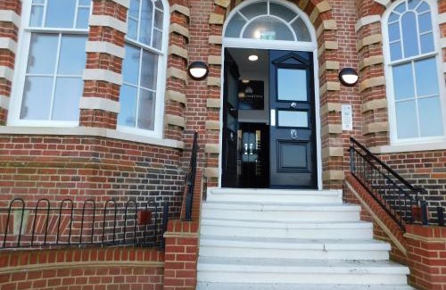 Sheringham Casa | Armorel, 9 Burlington Place