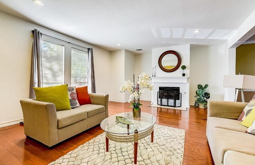 Rowlett Casa | Armstrong Garden