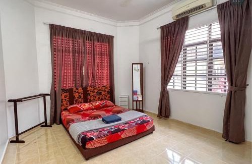 Kampung Jaya Casa | Arni Homestay - Mak Chili