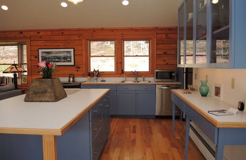 Oneonta Casa | Arnoldson House - Dramatic rolling hill views, modern, spacious great room
