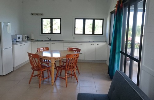 Arorangi Hotel | Aroa Beachside Resort