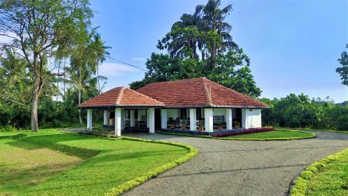 Baddegama Cabina | Aroma Woods