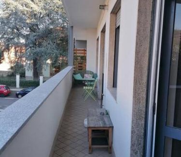 Arona Apartamento | Arona 03 centralissimo ampio bilocale con garage