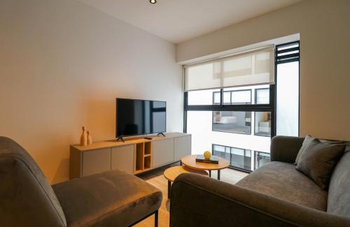 San Isidro Centro Financiero Apartamento | Arona 110 by Wynwood House