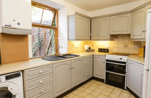 Bala Cabaña | AROSFA, pet friendly, character holiday cottage in Bala