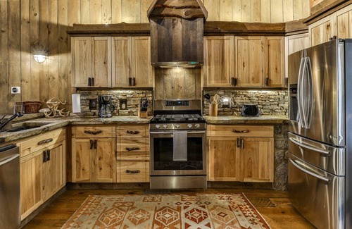 Wilscot Cabina | Around The Bend On Lake Blue Ridge