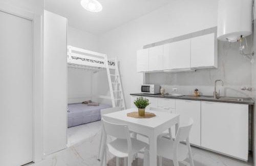 Zona Padova Apartamento | ARQ16 - Duomo-Loreto - Central - Modern