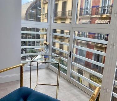 San Sebastian Centro Apartamento | ARRASATE SUITE Stylish, Super Central and New.