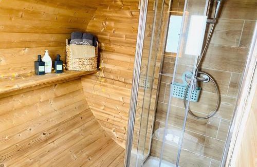 Buzanada Apartamento | Arrebol Suite con Jacuzzi, piscina y naturaleza