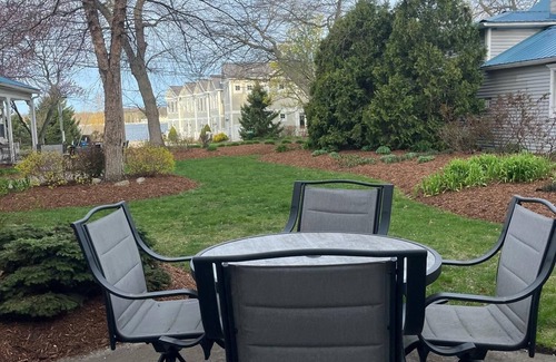 Saugatuck Casa | Arrowhead #4 - Walking distance to downtown Saugatuck, Updated studio