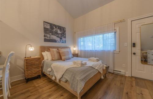 Saugatuck Casa | Arrowhead #4 - Walking distance to downtown Saugatuck, Updated studio