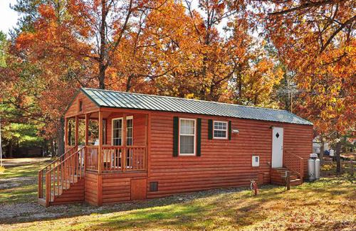 Marquette County Complejo | Arrowhead Camping Resort Deluxe Cabin 4